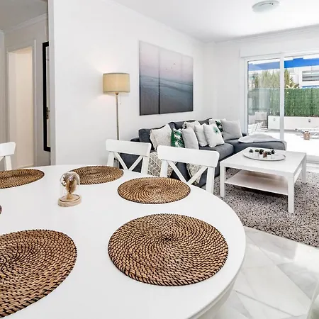 Apartment Lcr1- Lovely Ground Floor Apartment, Puerto Banus *