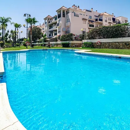아파트 Lcr1- Lovely Ground Floor Apartment, Puerto Banus *