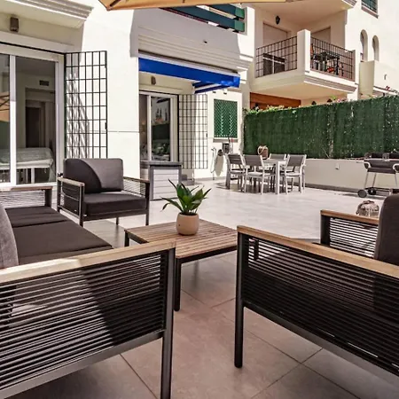 Lcr1- Lovely Ground Floor Apartment, Puerto Banus 마르베야