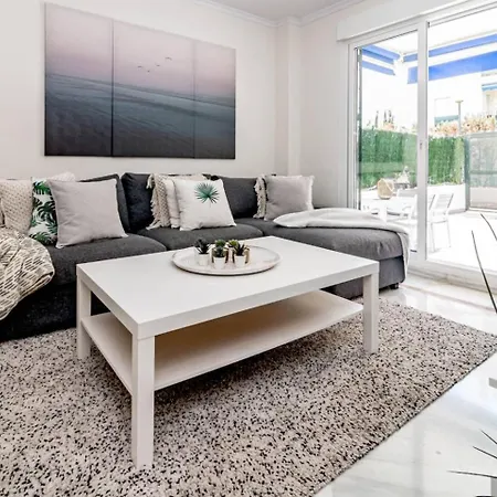 Lcr1- Lovely Ground Floor Apartment, Puerto Banus