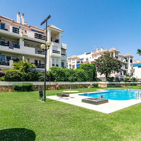 Lcr1- Lovely Ground Floor Apartment, Puerto Banus
