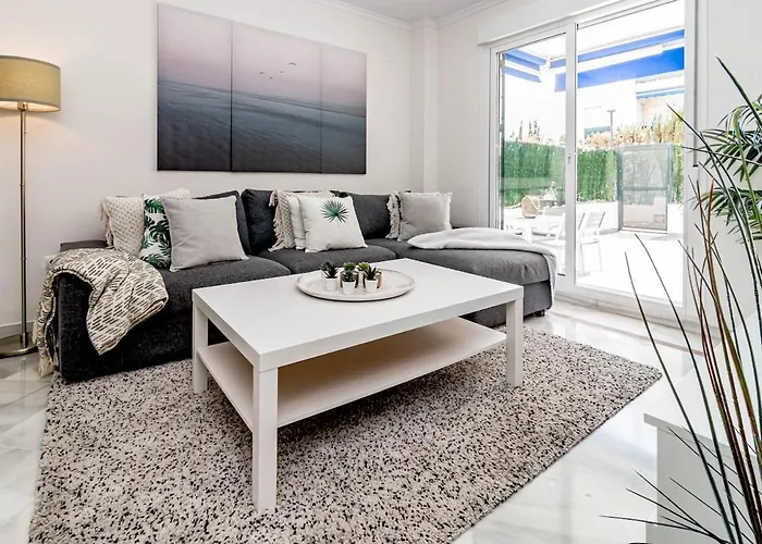 Апартаменты Lcr1- Lovely Ground Floor Puerto Banus